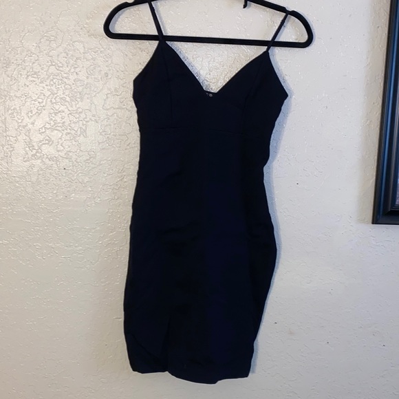 Dresses & Skirts - Little black dress
